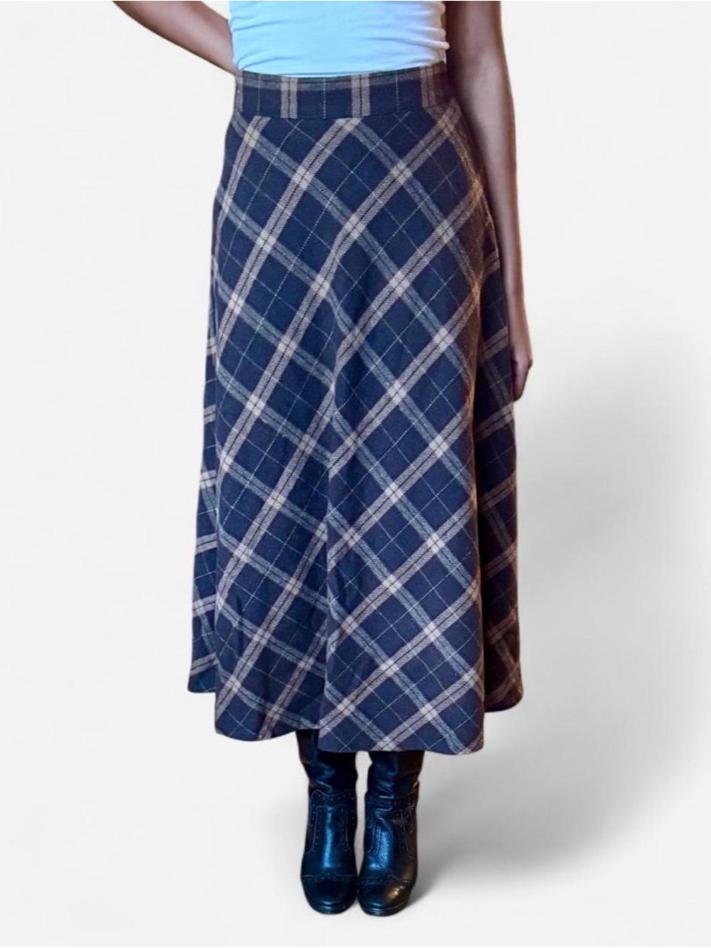 Plaid A-Line Midi Skirt in Navy and Tan